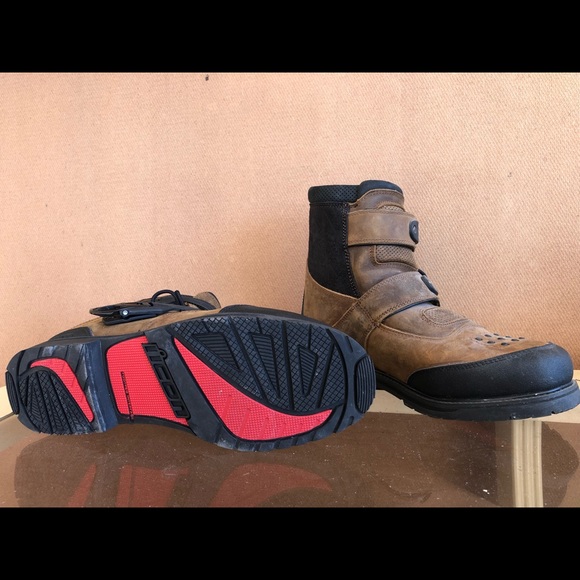 Icon Patrol Boots
